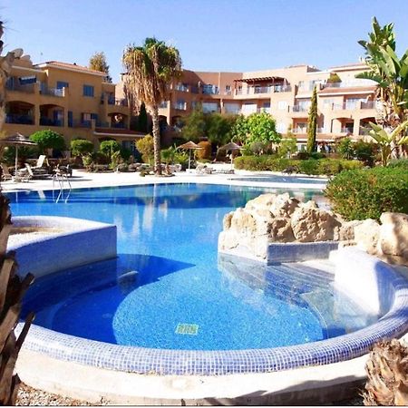 Paphos-Limnaria Garden Apartment Luaran gambar